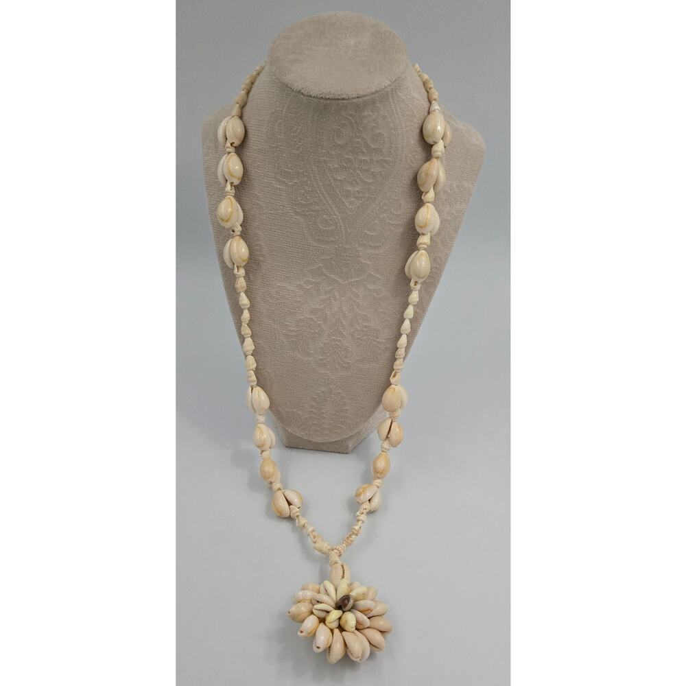 Bohemian Beach Style Cowrie Shell Necklace with Charm